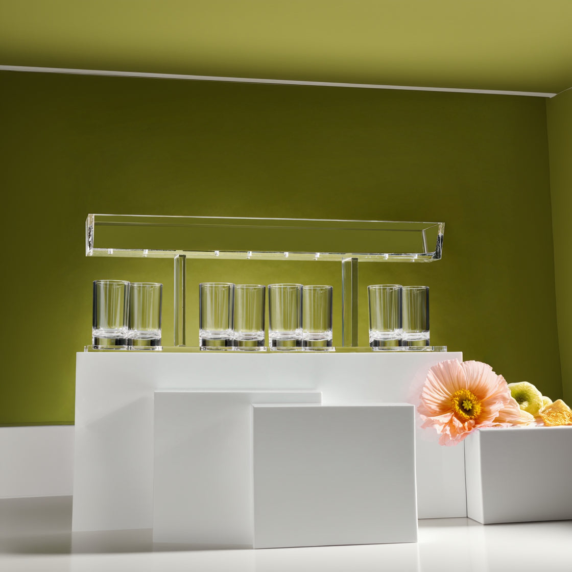 Clear Lucite kiddush fountain on pedestals - Zstander